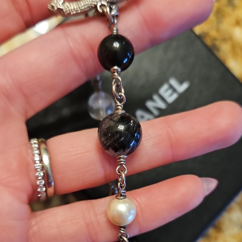 💸SOLD💸 CHANEL Bracelet CC Star Crystals Black Silver Beads Pearls 12P - Picture 4 of 8